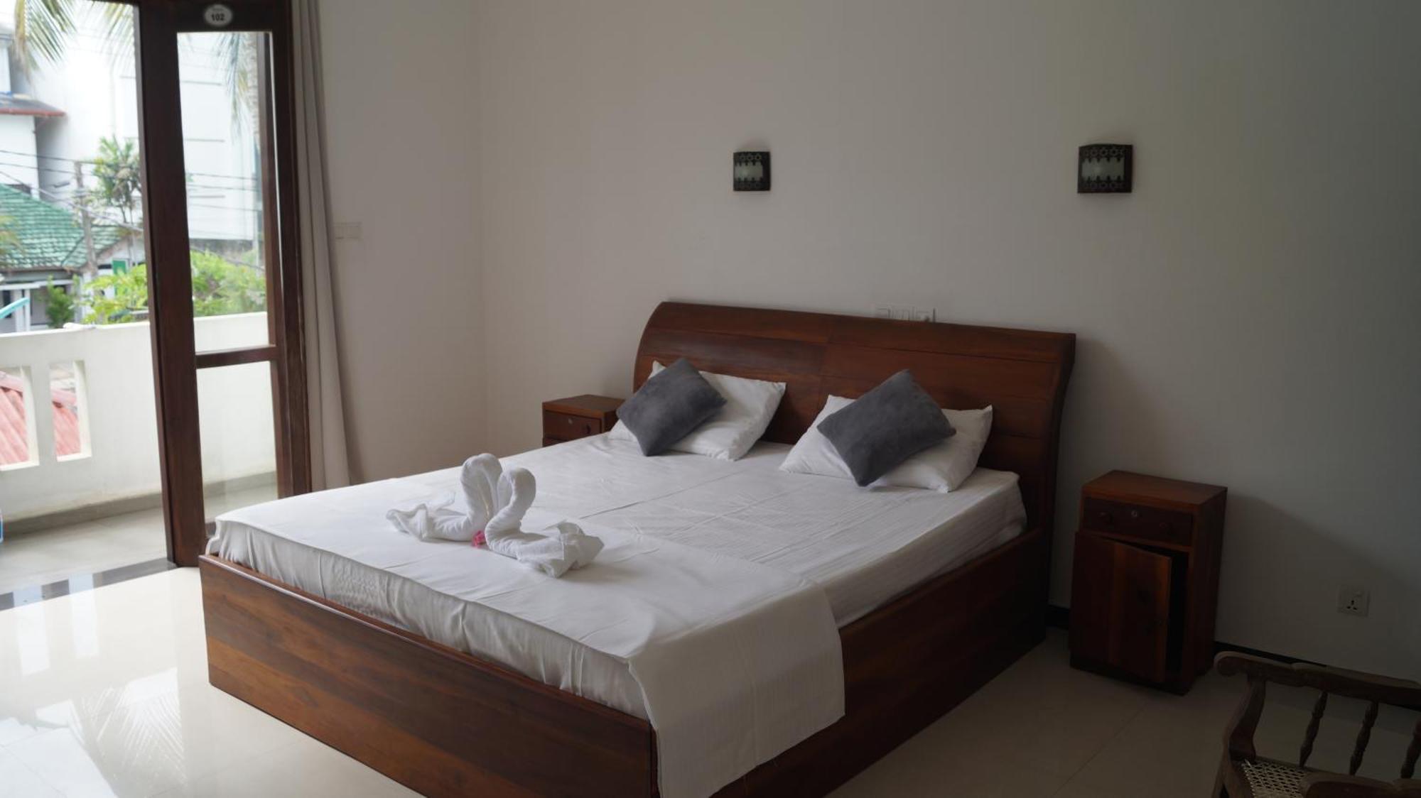 Aurora Hotel Hikkaduwa Esterno foto