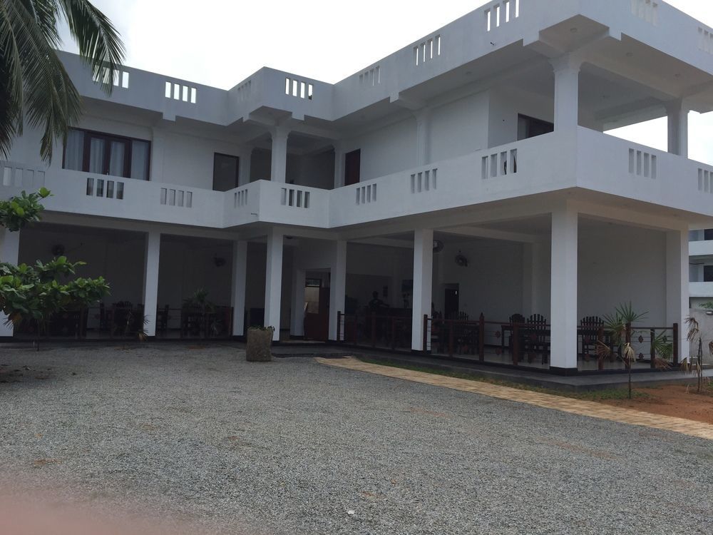 Aurora Hotel Hikkaduwa Esterno foto
